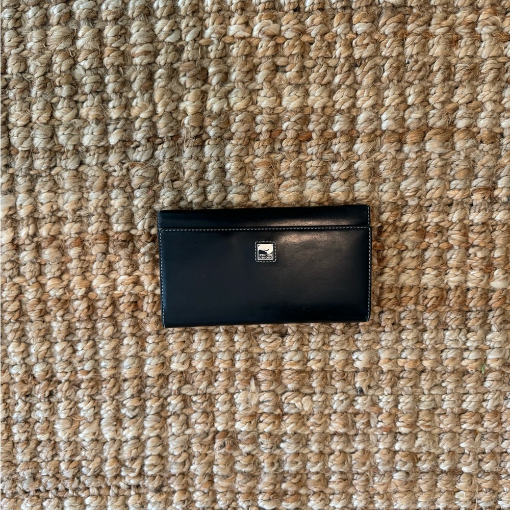 DOONEY AND BOURKE BLACK LEATHER WALLET